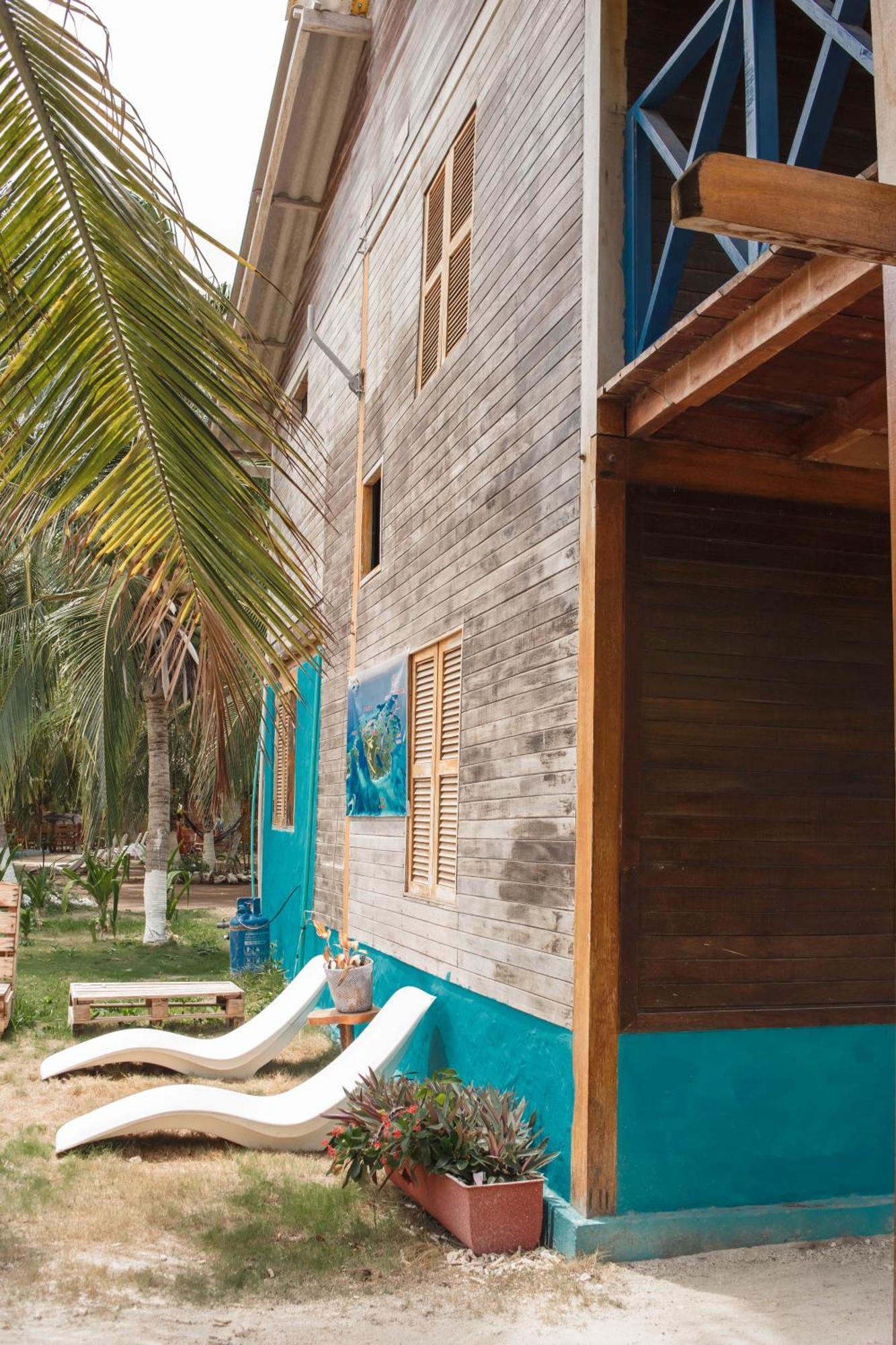 Isla Grande Eco-Hostal Exterior photo